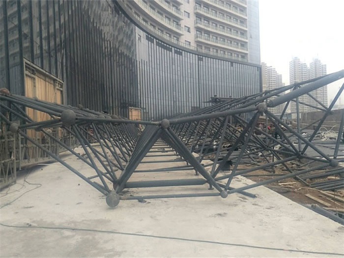 潜江万豪酒店雨棚网架